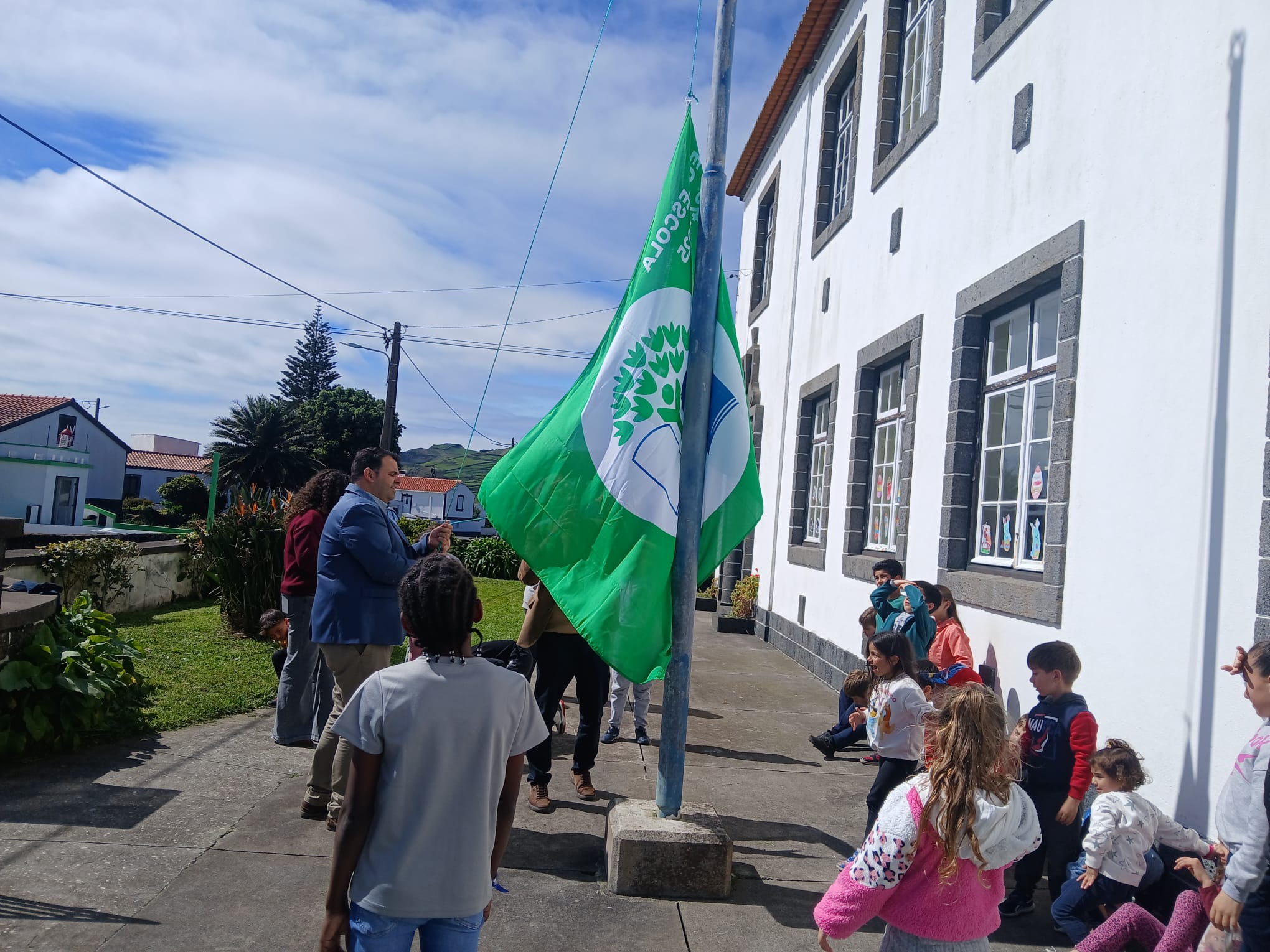 Bandeira Eco-Escola na EB1/JI de Luz